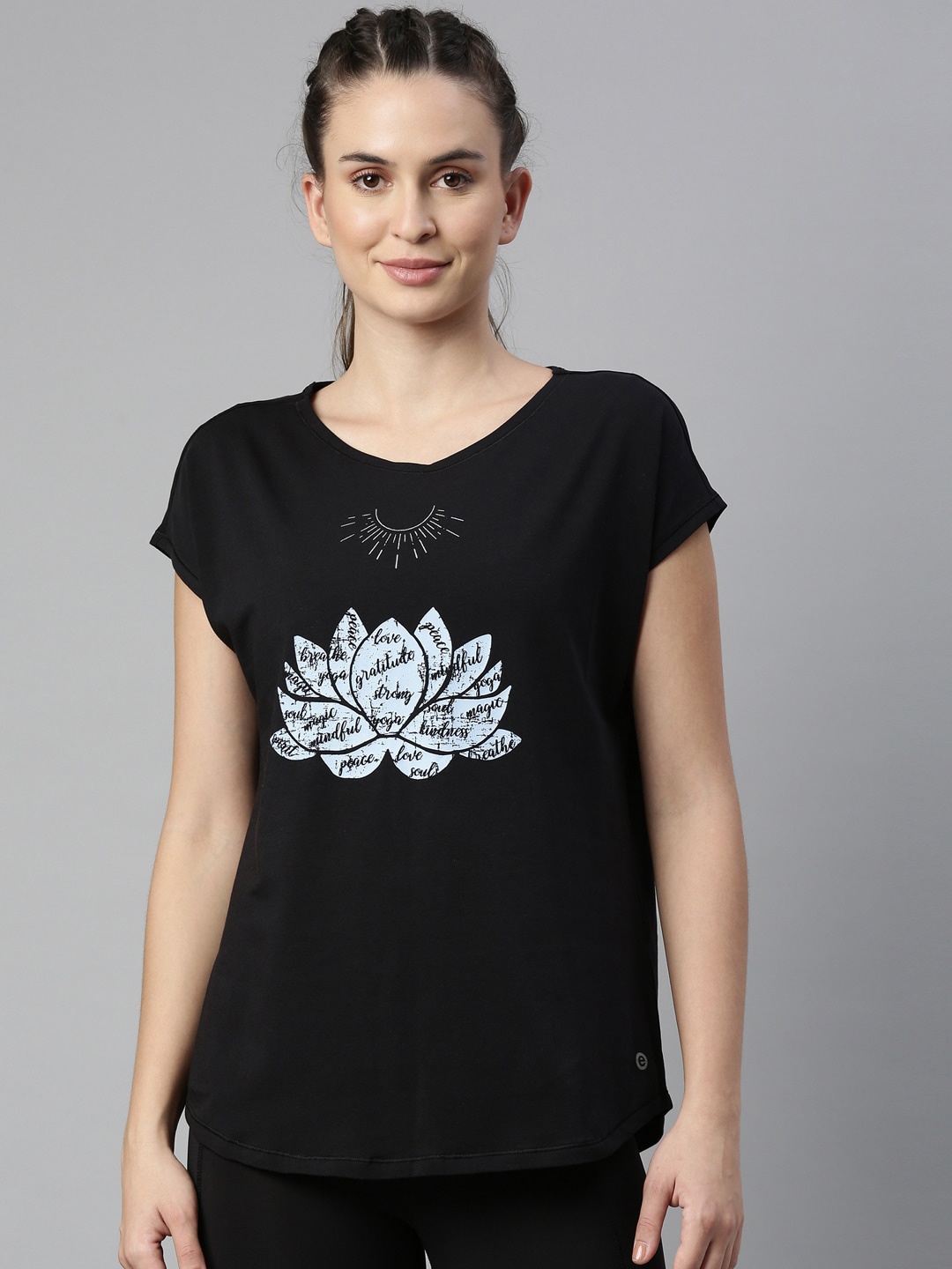 

Enamor Women Black Printed Extended Sleeves Antimicrobial Outdoor T-shirt