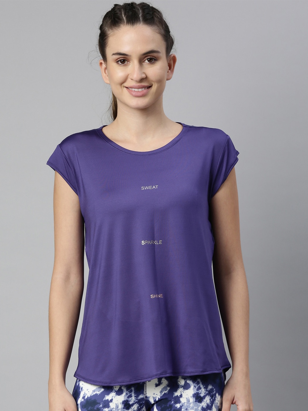 

Enamor Women Blue Antimicrobial Dry Fit Outdoor Sports T-shirt