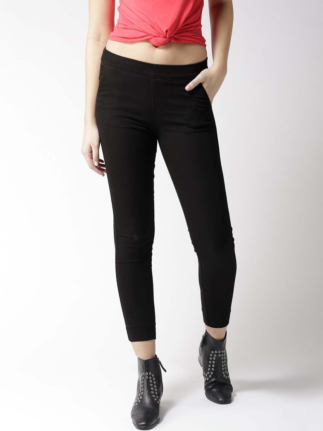 

Xpose Women Black Solid Skinny-Fit Jeggings