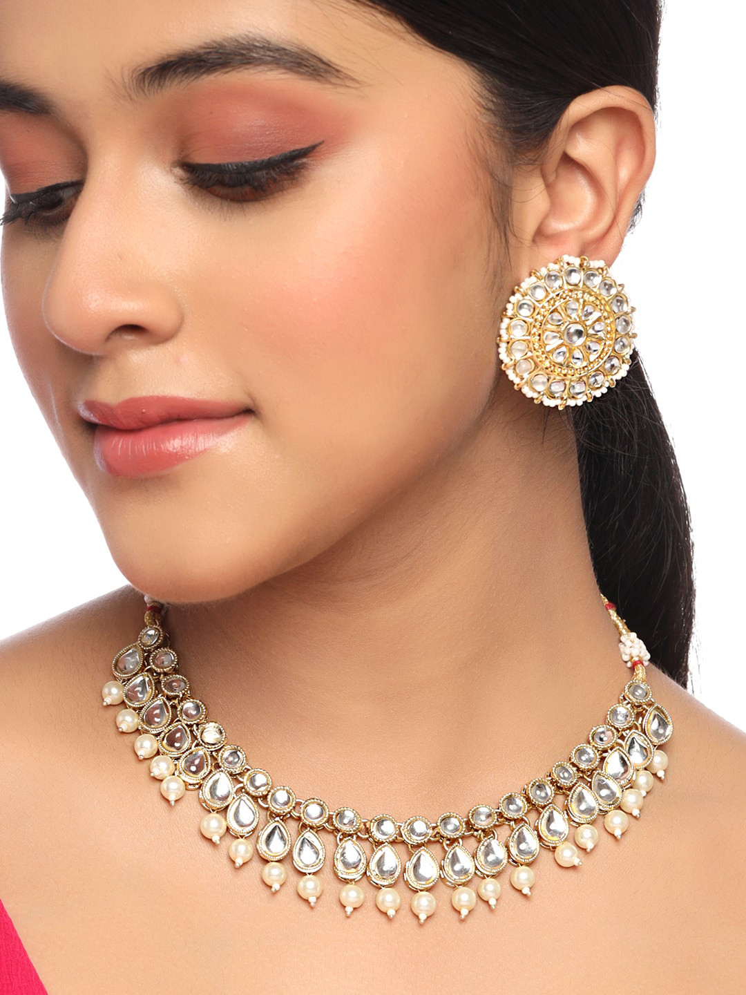 

Yellow Chimes Women Gold-Plated & White Kundan-Studded Jewellery Set