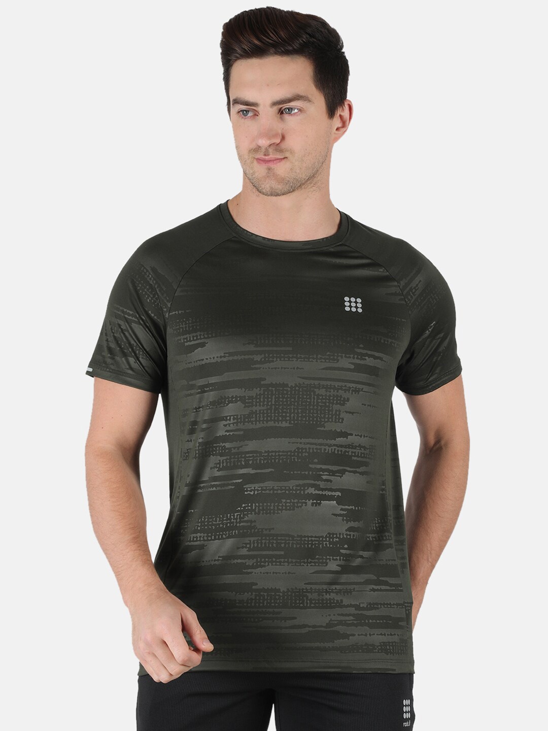 

rock it Men Olive Green Printed Slim Fit T-shirt