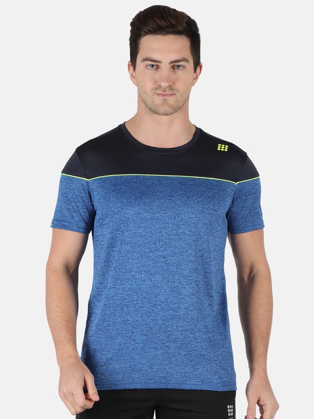 

rock it Men Blue & Black Colourblocked T-shirt