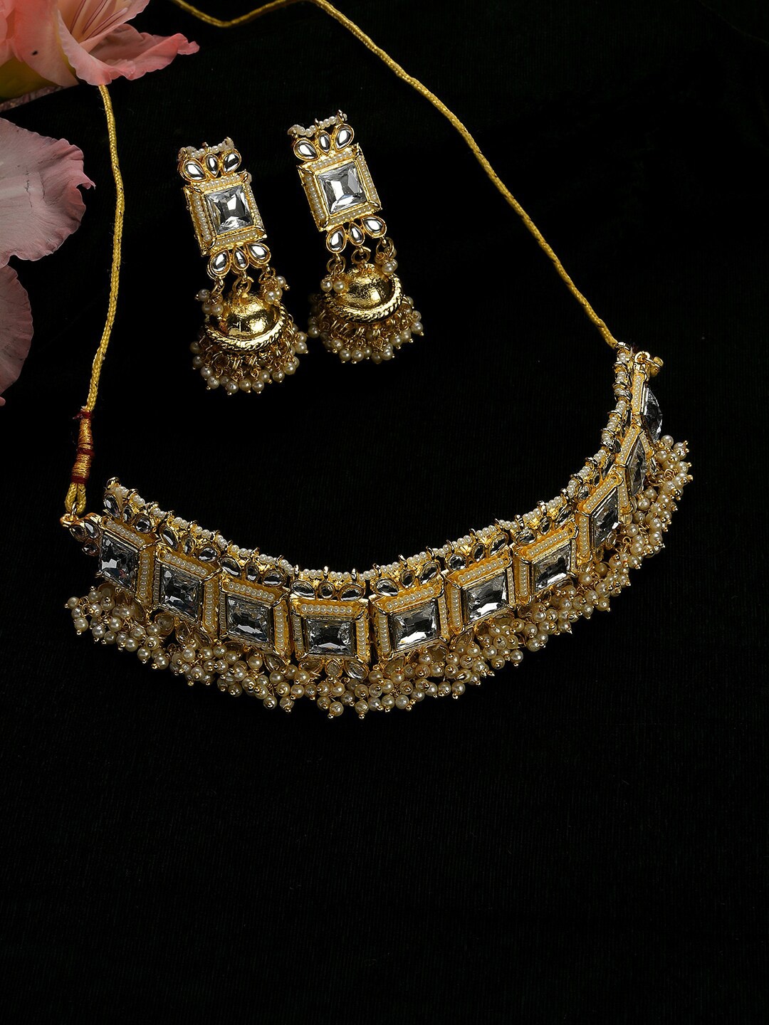 

SOHI Gold-Plated White Kundan-Studded Jewellery Set