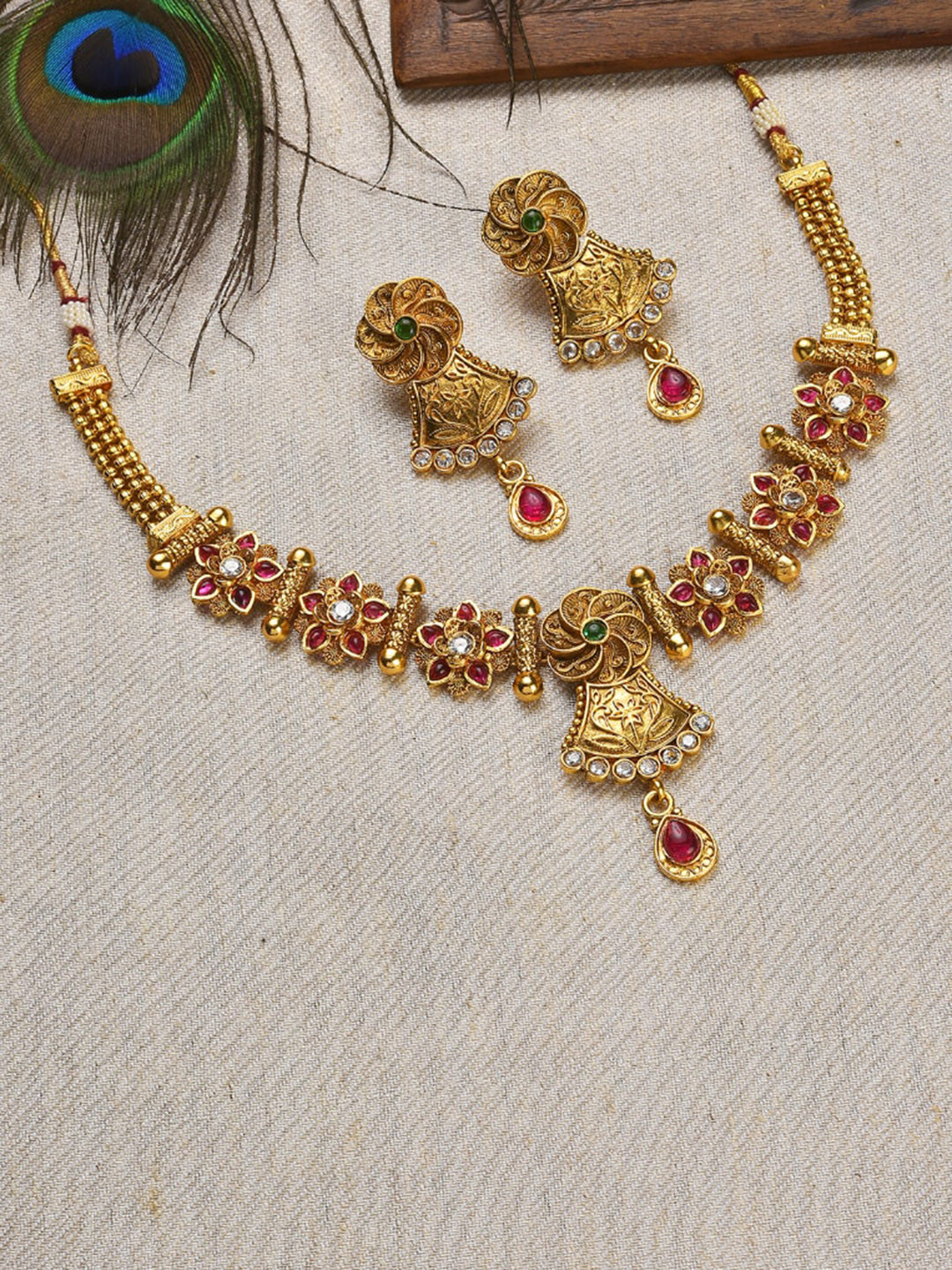 

SOHI Women Gold-Plated Red & Green Stone Studded Meenakari Jewellery Set