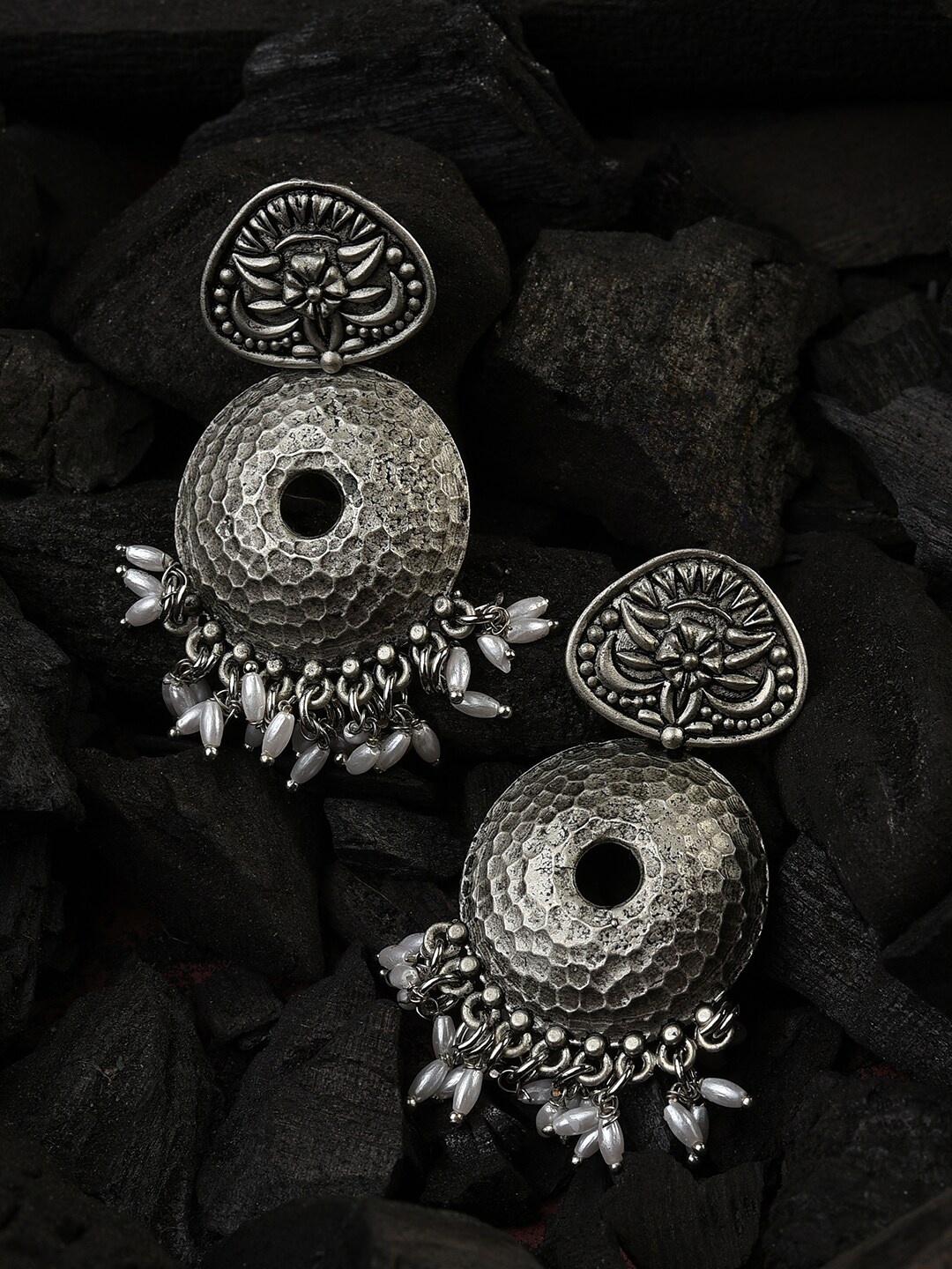 

SOHI Women Silver-Toned Contemporary Jhumkas Earrings