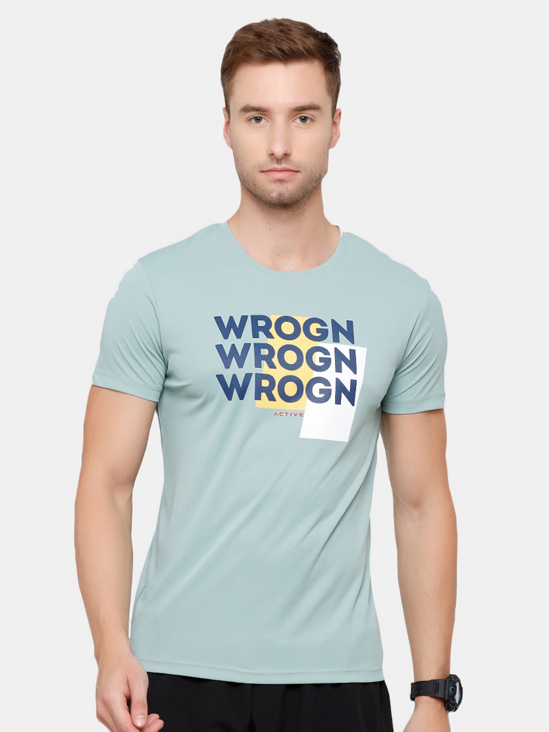 

WROGN Men Grey Typography Printed Slim Fit T-shirt