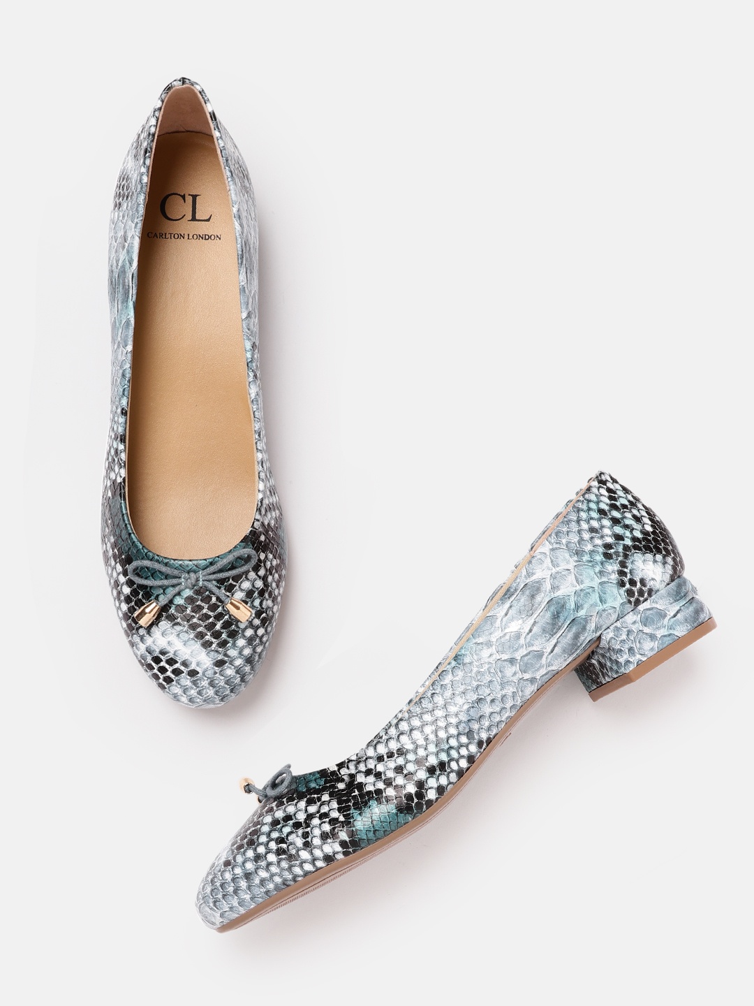

Carlton London Turquoise Blue & Black Snake Print Pumps