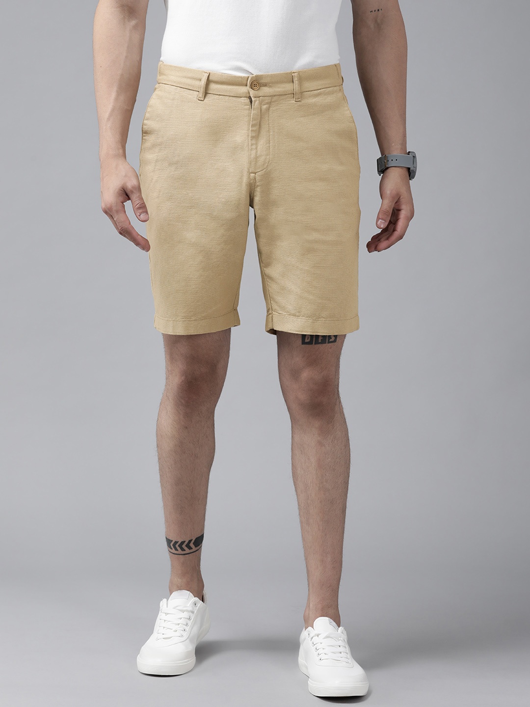 

Blackberrys Men Khaki Pure Cotton Bs-10 Slim Fit Low-Rise Shorts