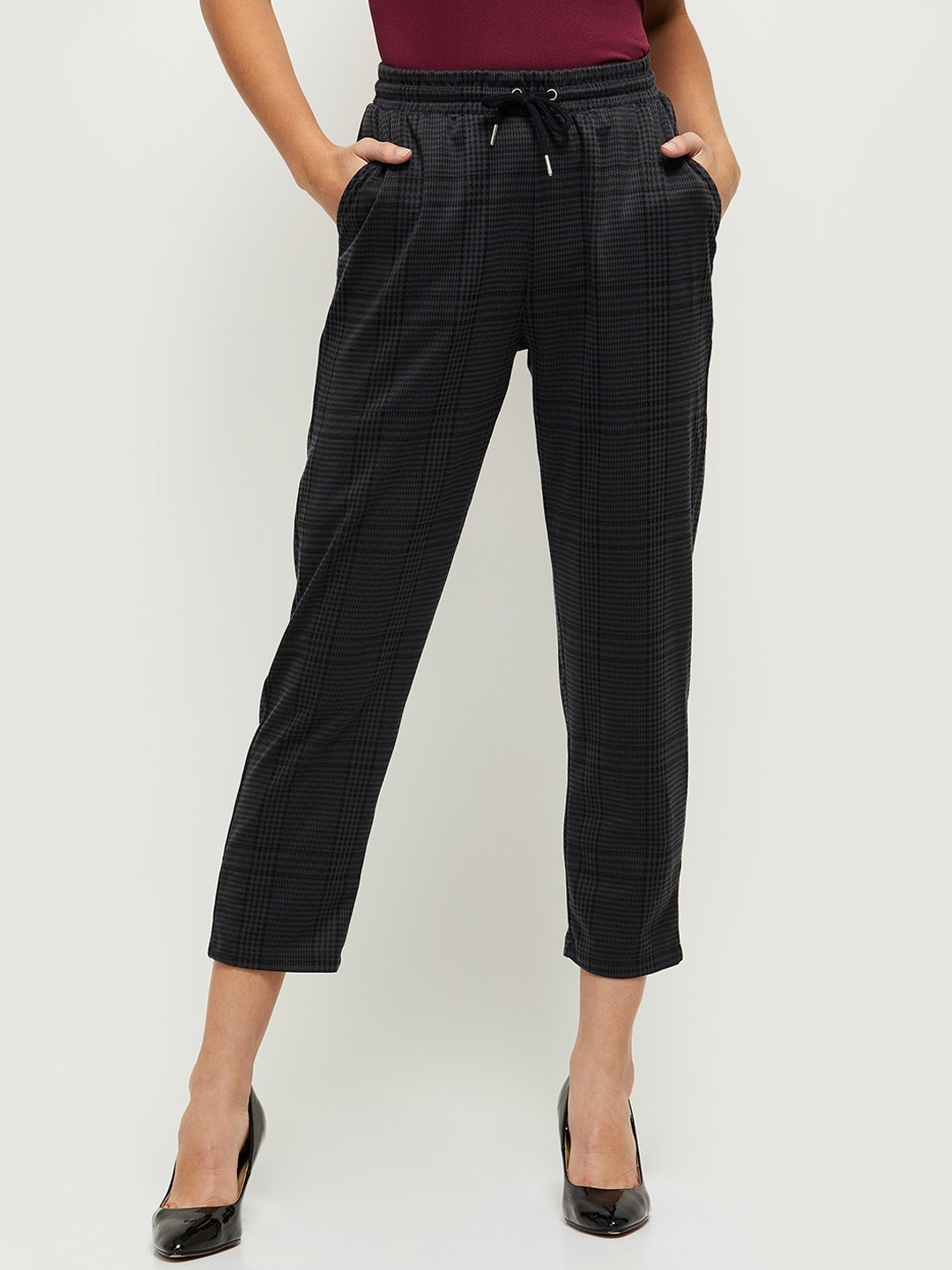 

max Women Black Checked Trousers