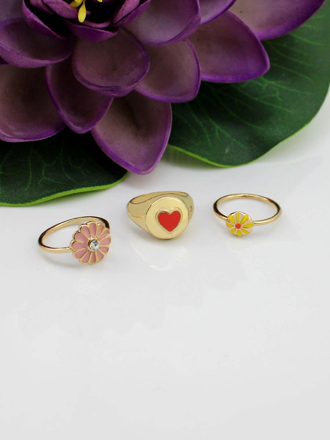

Runway Ritual Set Of 3 Gold-Plated Assorted Stone-Studded Finger Ring