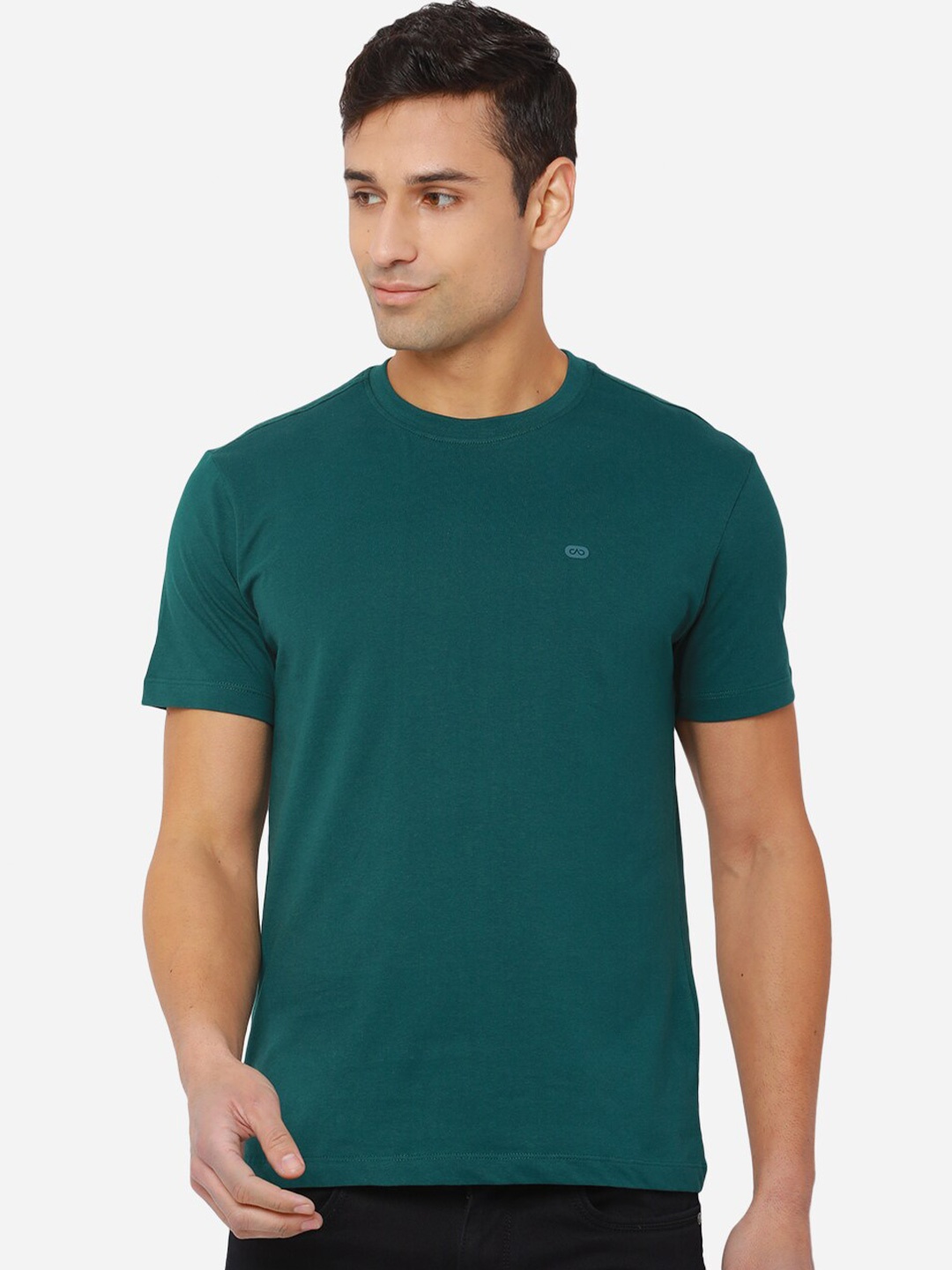 

JADE BLUE Men Green Slim Fit Outdoor T-shirt