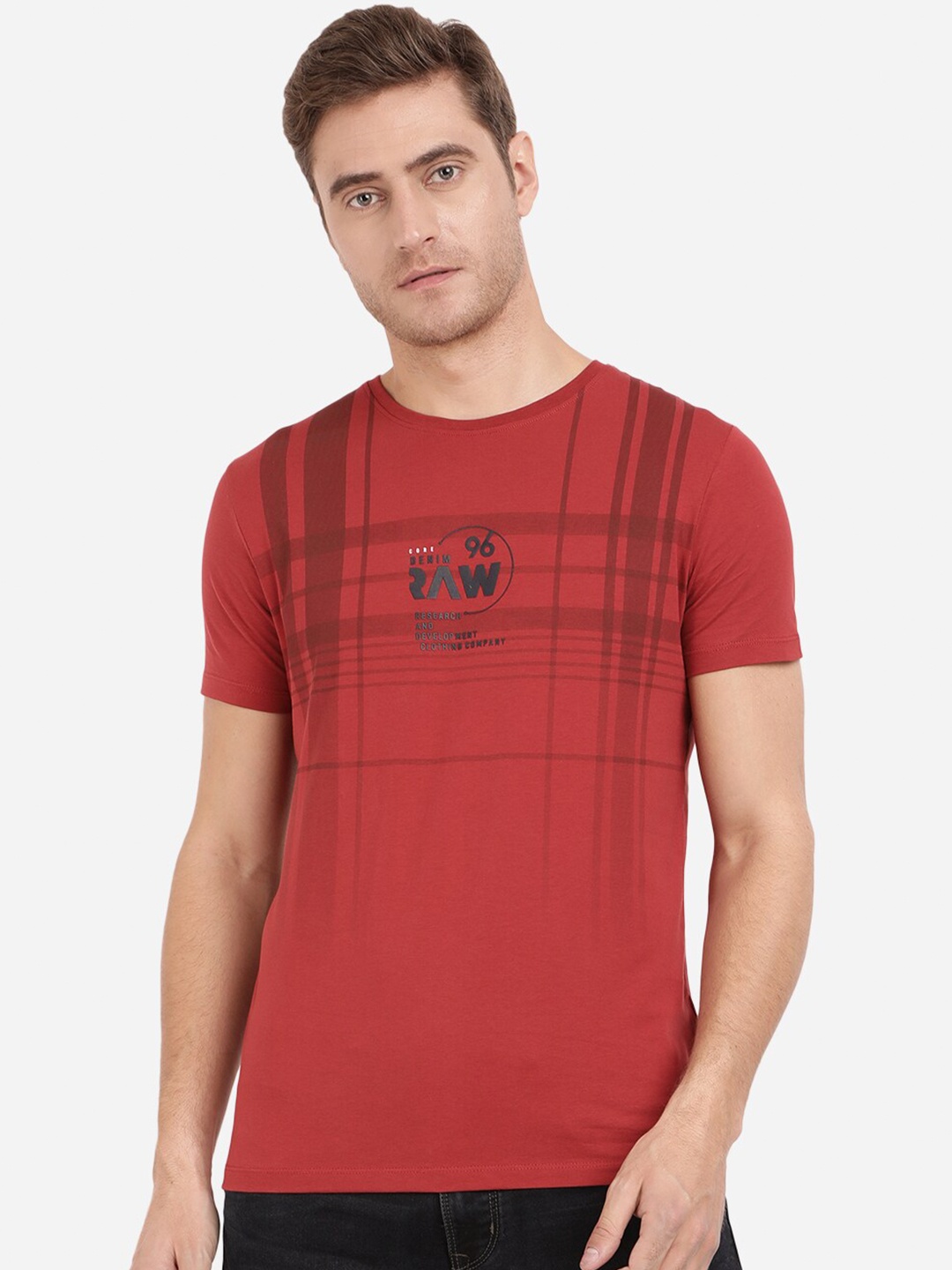 

JADE BLUE Men Red Typography Printed Slim Fit Outdoor T-shirt