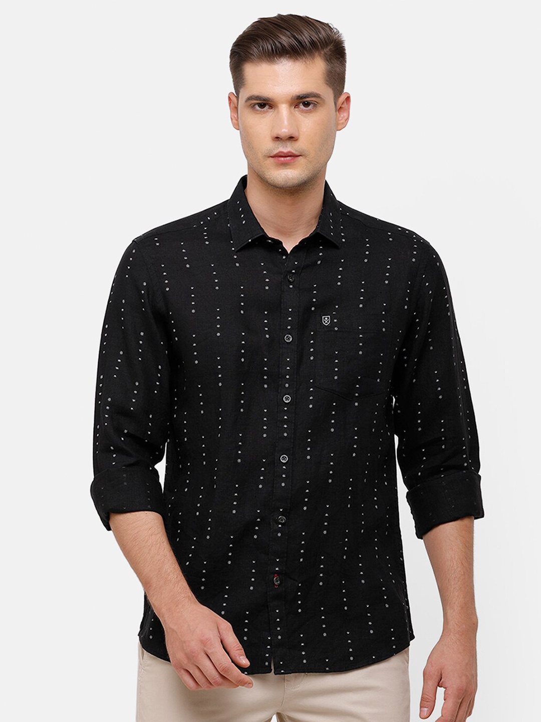 

Linen Club Men Black & White Printed Linen Casual Shirt