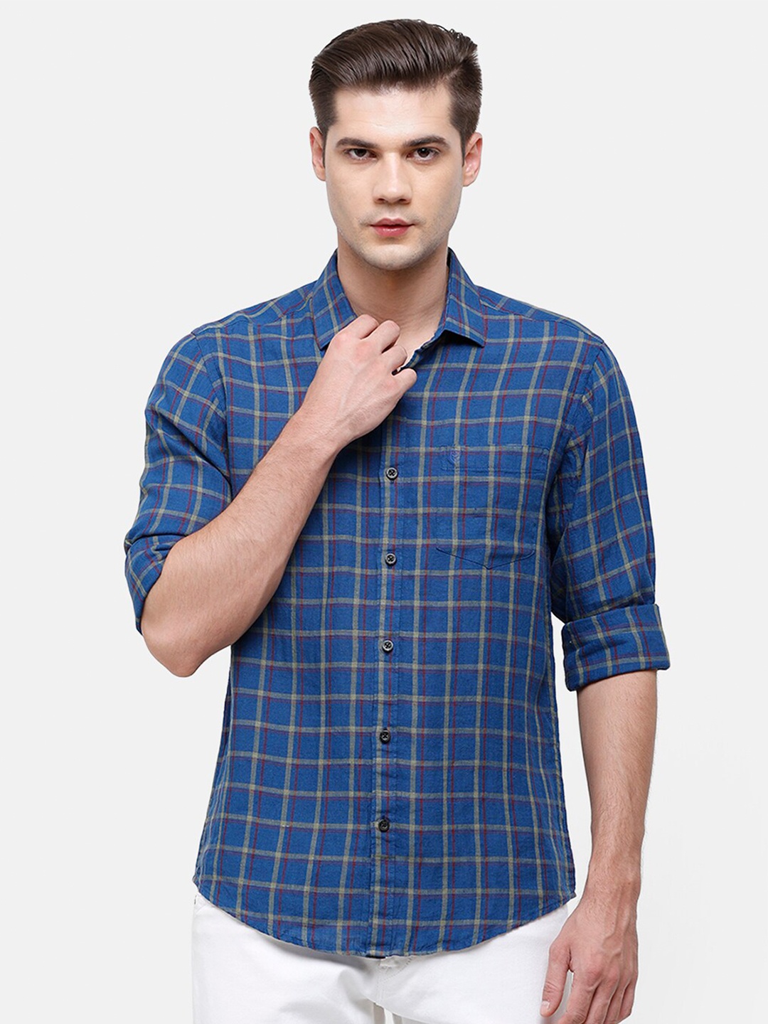 

Linen Club Men Blue Checked Linen Casual Shirt