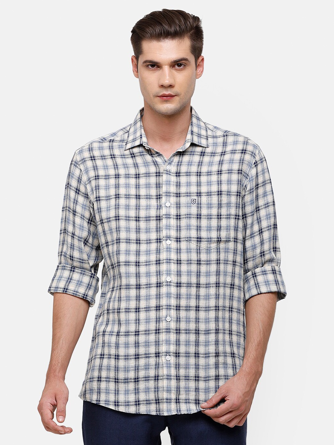 

Linen Club Men Blue Checked Linen Casual Shirt