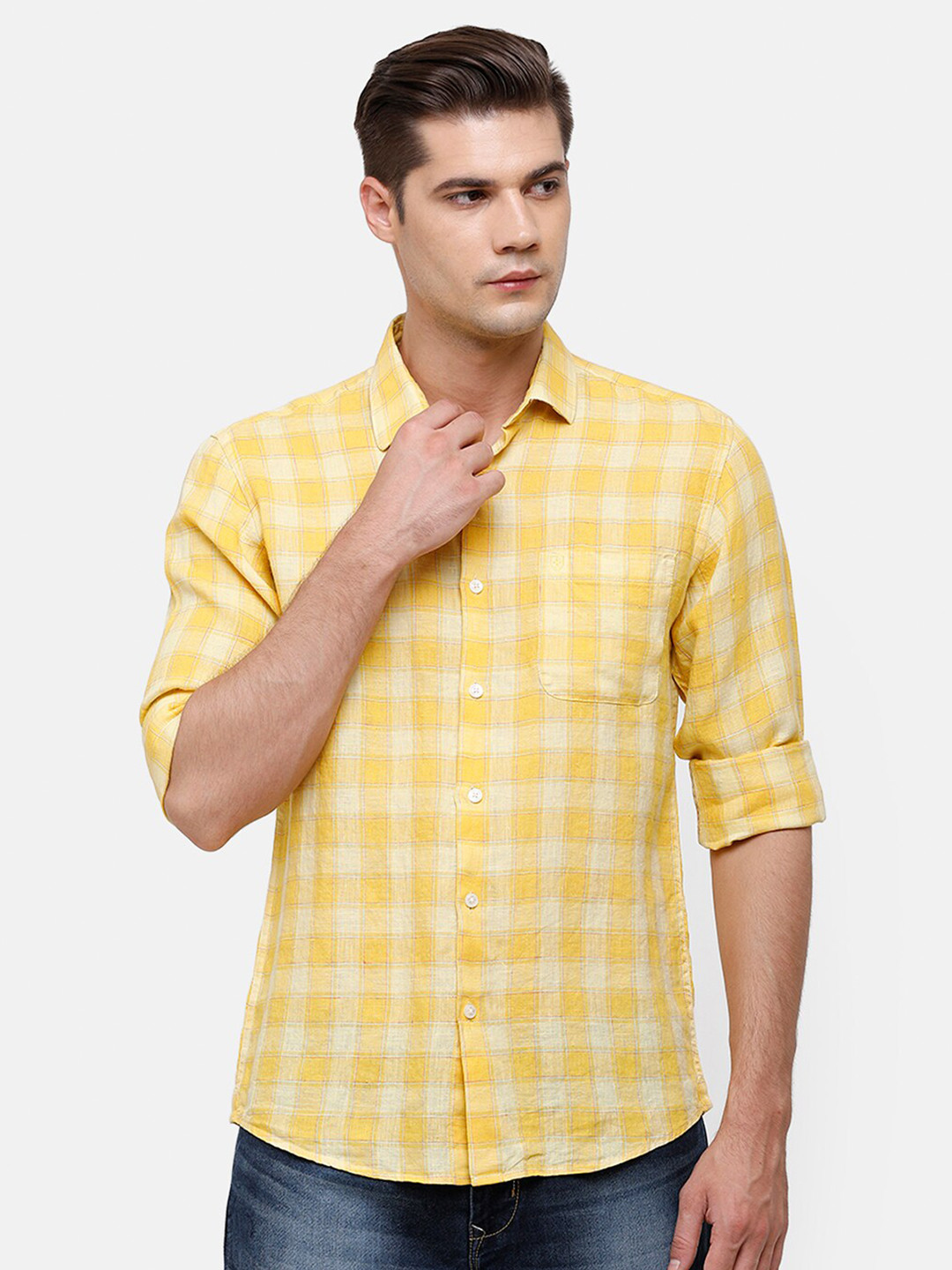 

Linen Club Men Yellow Checked Linen Casual Shirt