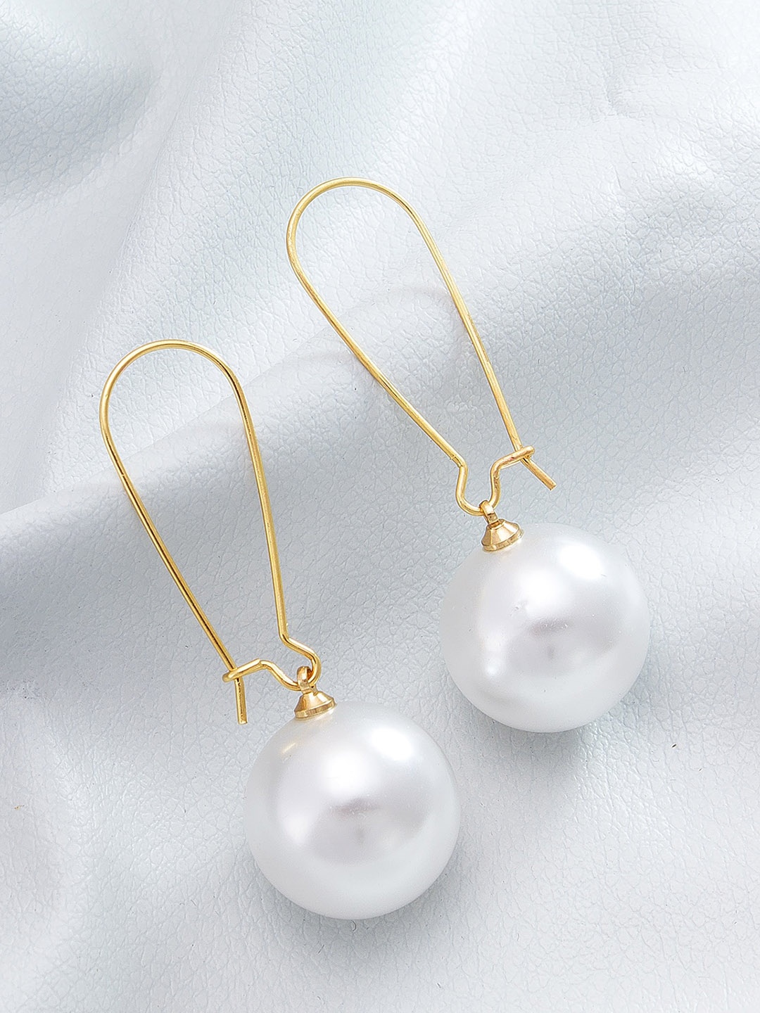 

aadita Women Gold-Toned Circular Drop Earrings