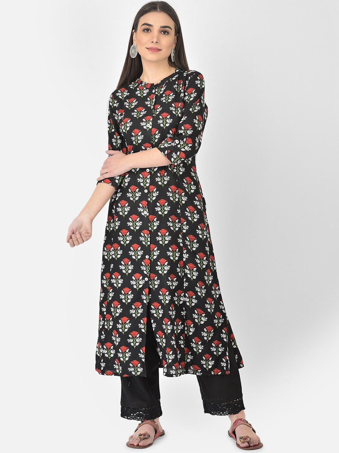 

Pistaa Women Black Floral Printed Kurta with Palazzos