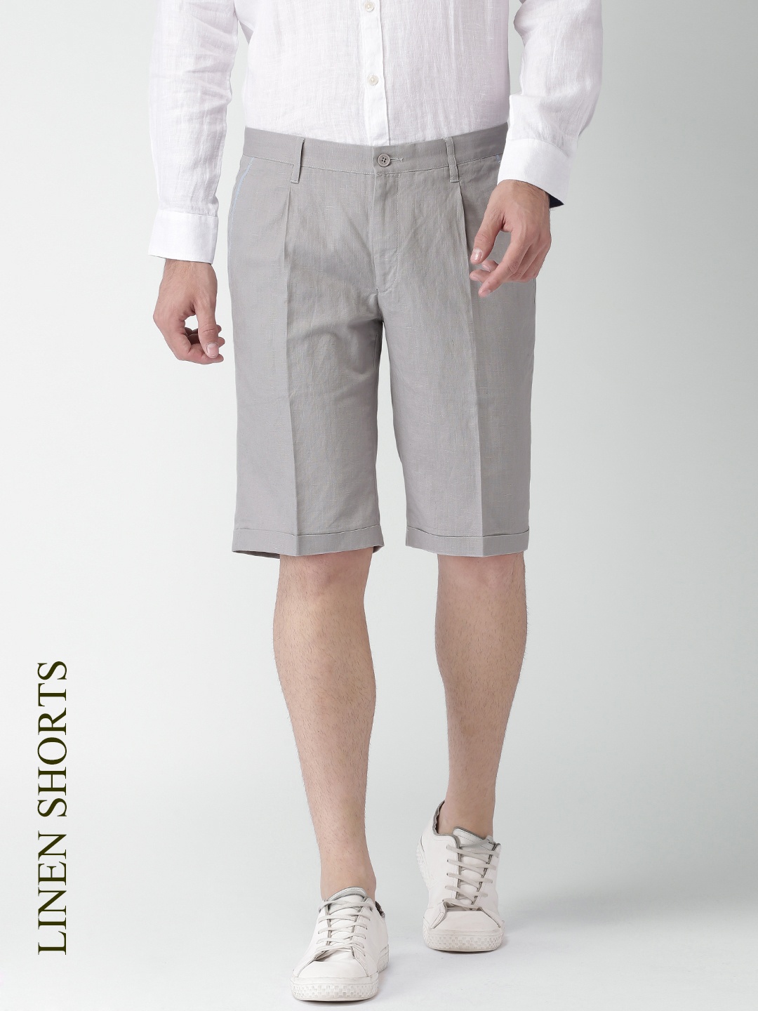 

INVICTUS Men Grey Solid Slim Fit Shorts