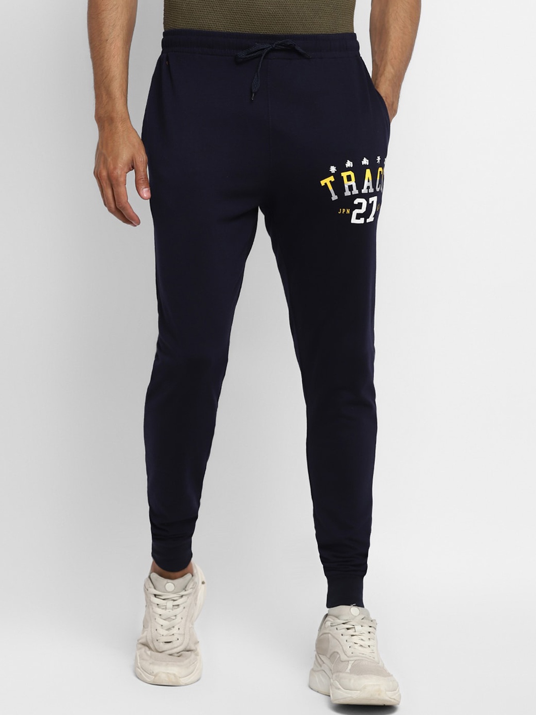 

Yuuki Men Navy Blue Regular Fit Printed Antimicrobial Joggers