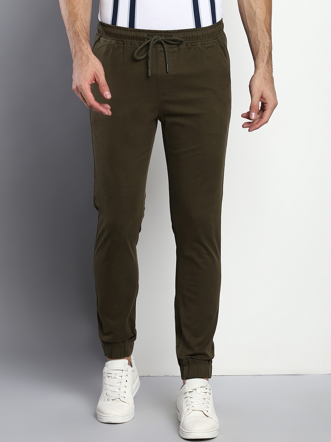 

Dennis Lingo Men Olive Green Straight Fit Cotton Joggers