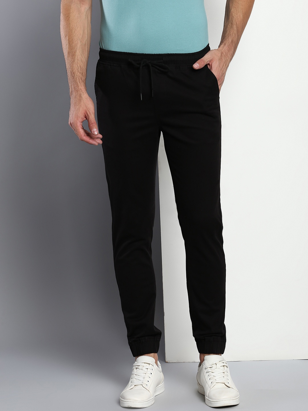 

Dennis Lingo Men Black Straight Fit Cotton Joggers
