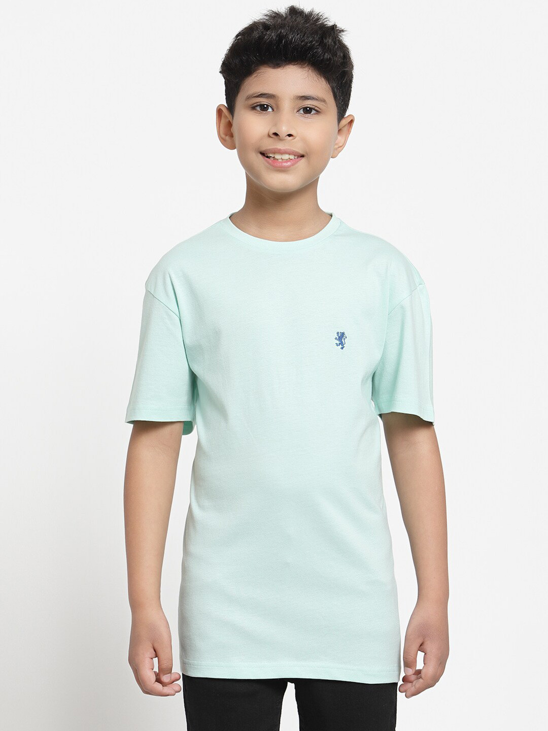 

Red Tape Boys Green Solid Regular-Fit Pure Cotton T-shirt