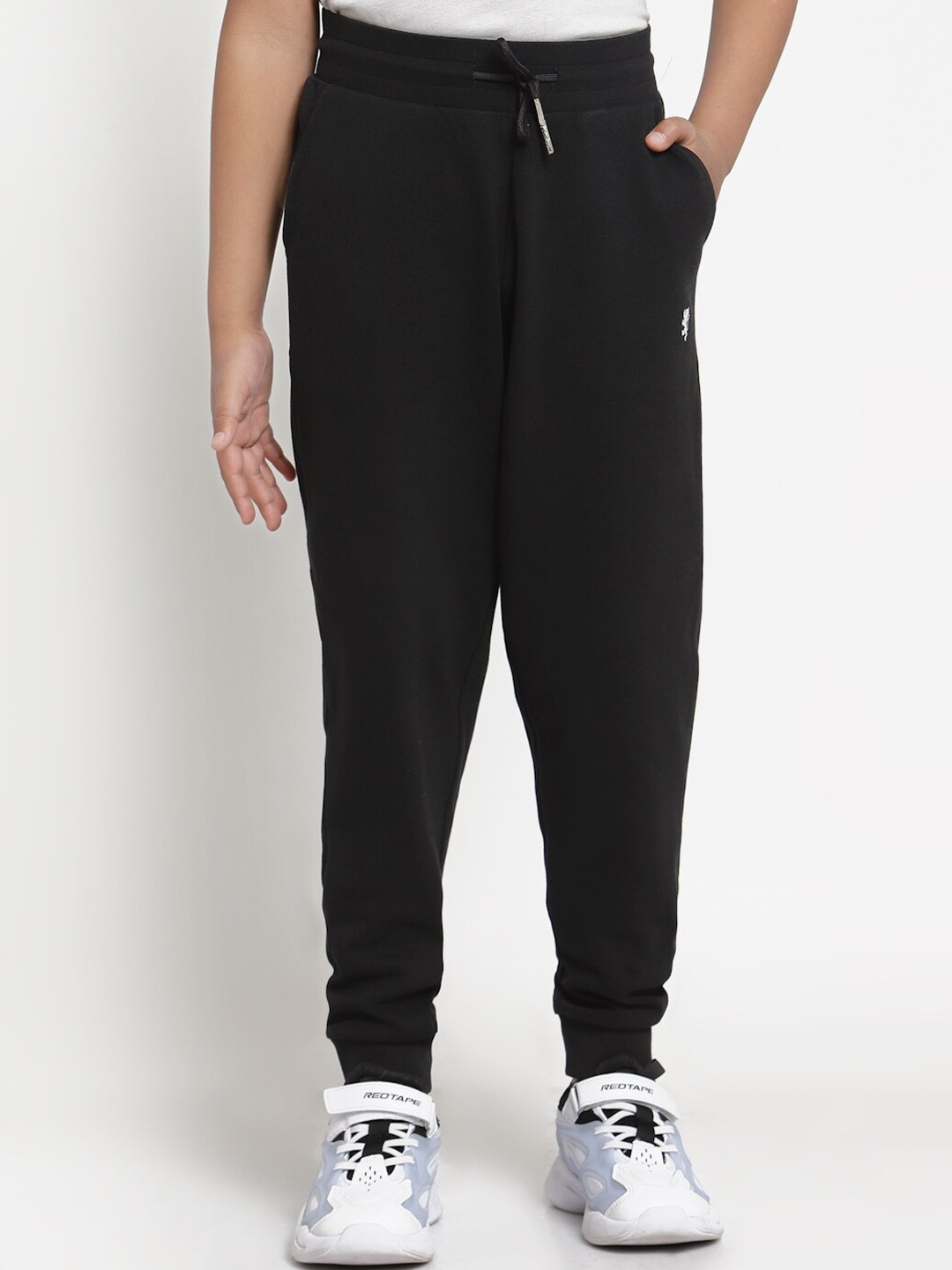 

Red Tape Boys Black Solid Joggers