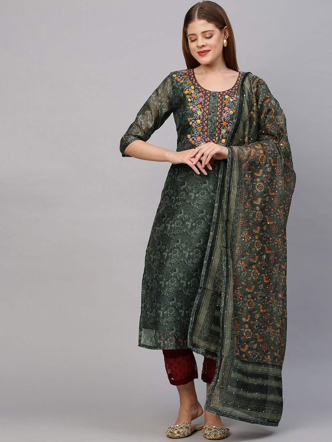 

FASHOR Women Olive Green Floral Printed Thread Work Chanderi Silk Kurta With Dupatta