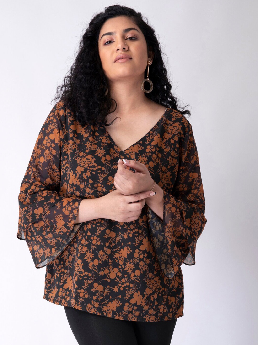 

FabAlley Curve Black & Rust Floral Print Bell Sleeves Georgette Top