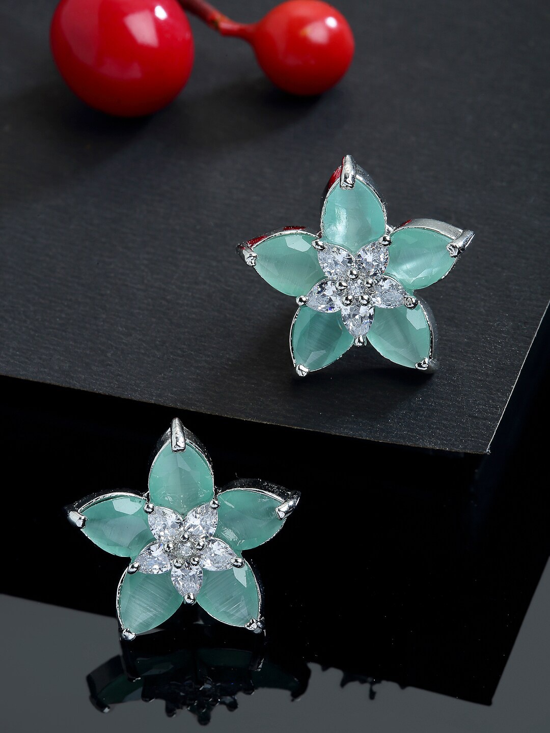 

ZENEME Sea Green Star Shaped Silver-Plated Studs Earrings