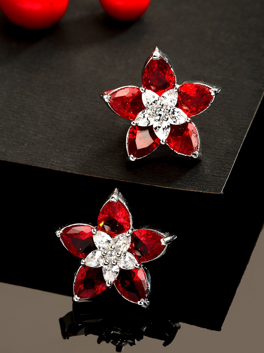 

ZENEME Silver-Plated Red & White Star Shaped Studs