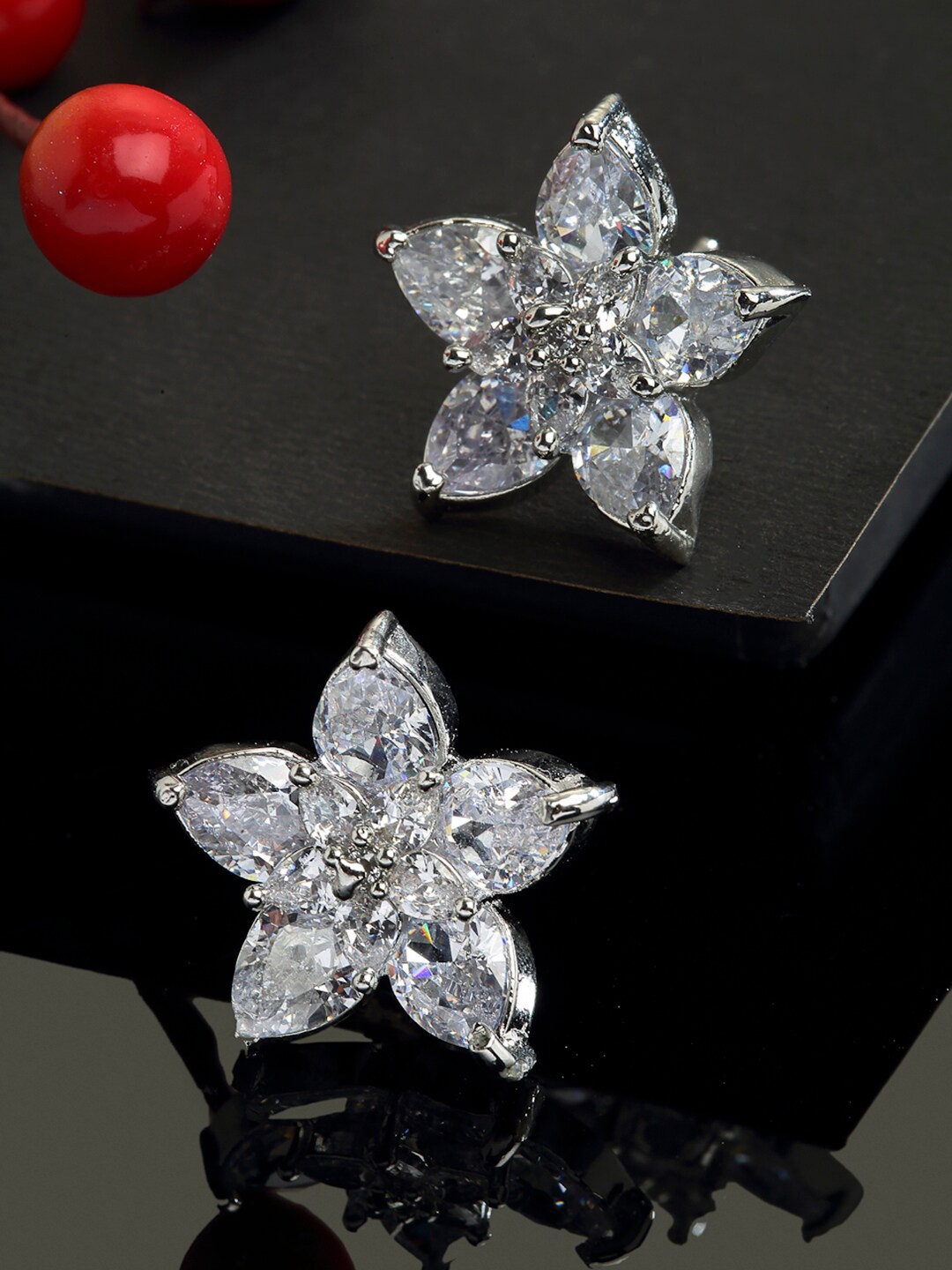 

ZENEME White Silver-Plated Star Shaped Studs Earrings