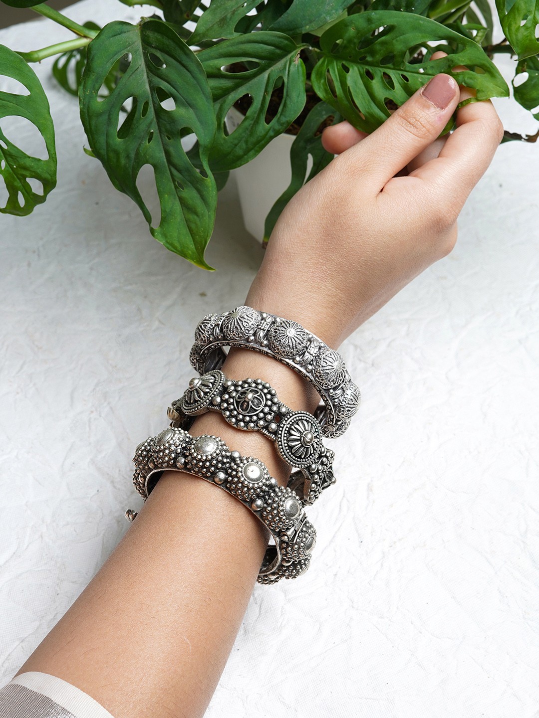 

TEEJH Women 3 Silver-Toned Silver-Plated Bangle-Style Bracelet
