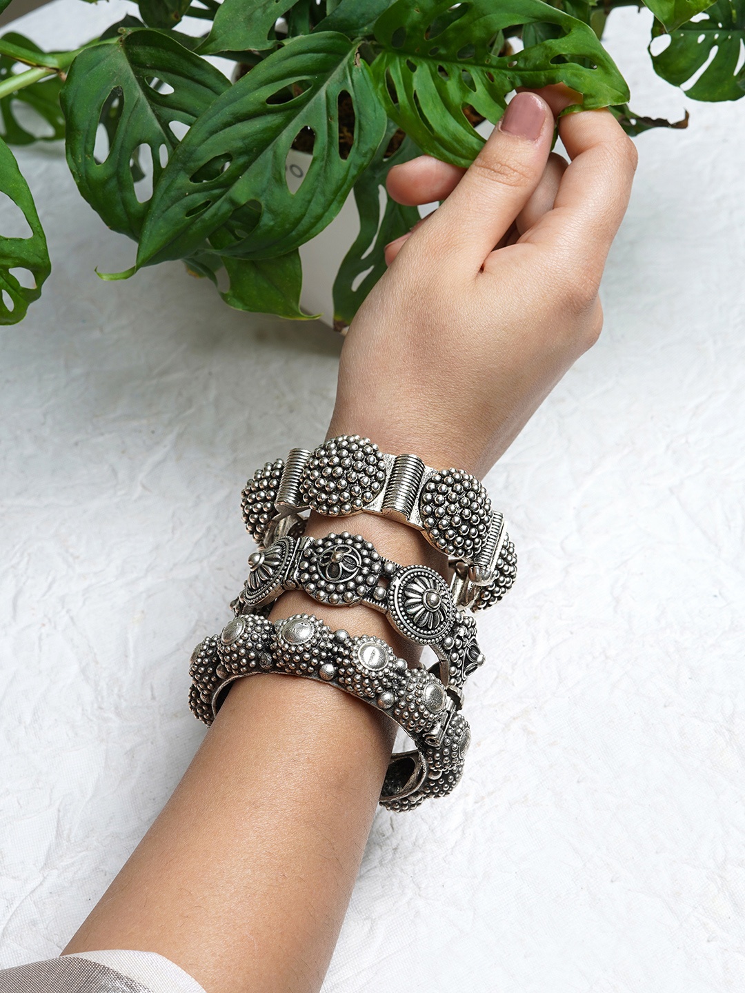 

TEEJH Women Silver-Toned Set Of 3 Stacked Oxidized Bangle-Style Bracelet