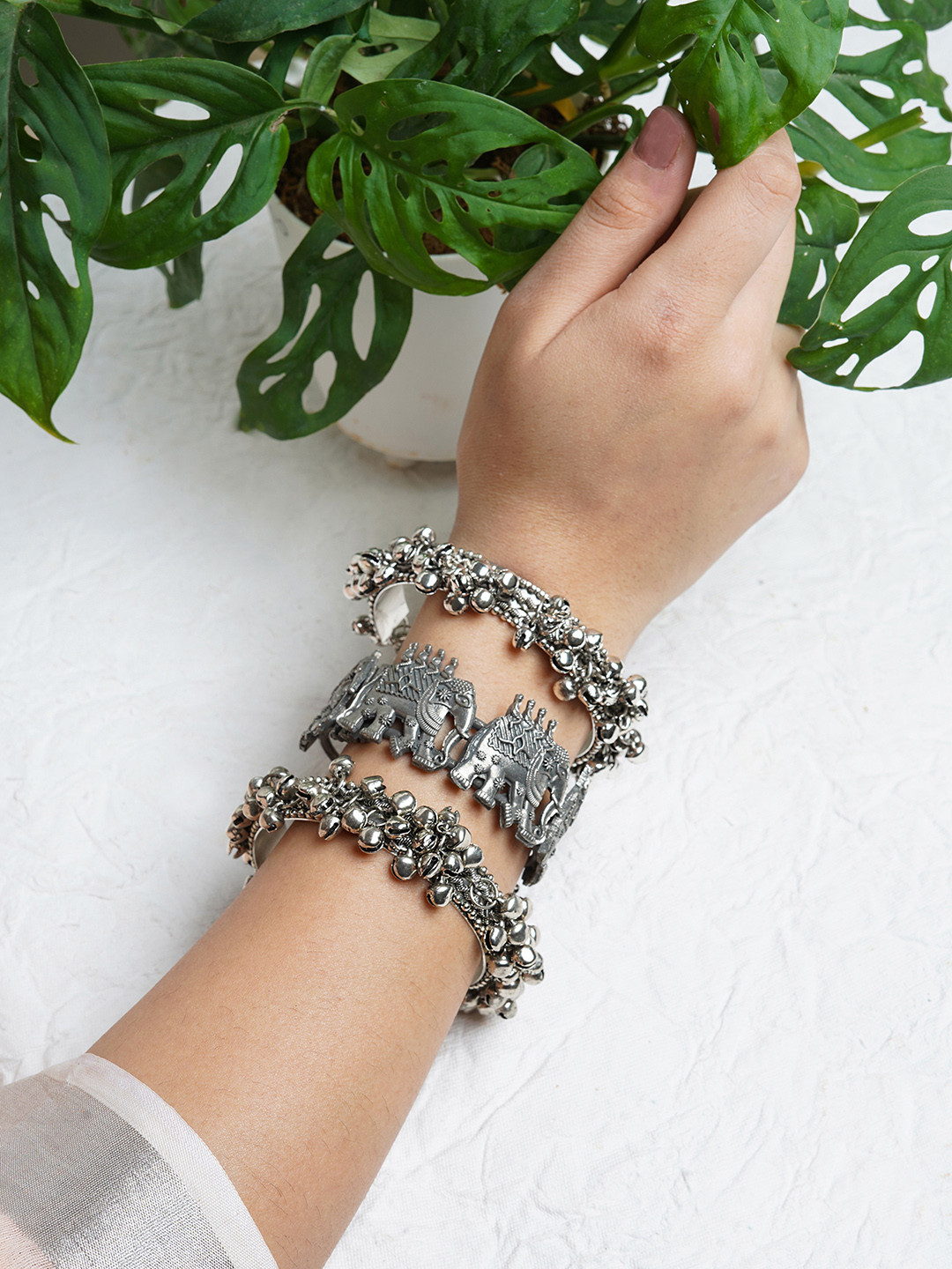 

TEEJH Women 3 Silver-Toned Silver-Plated Bangle-Style Bracelet
