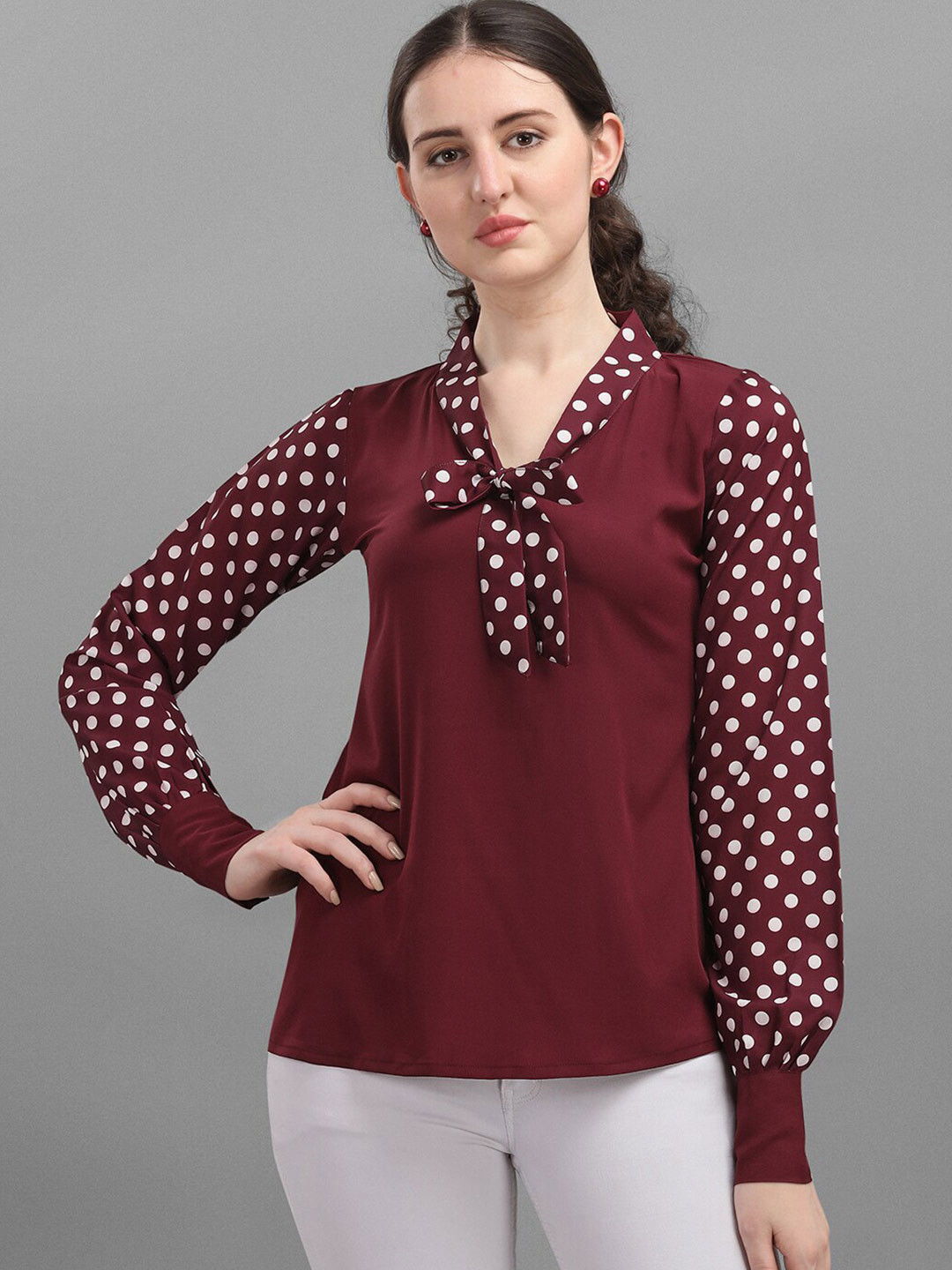 

Amrutam Fab Womem Maroon & White Print Tie-Up Neck Regular Top