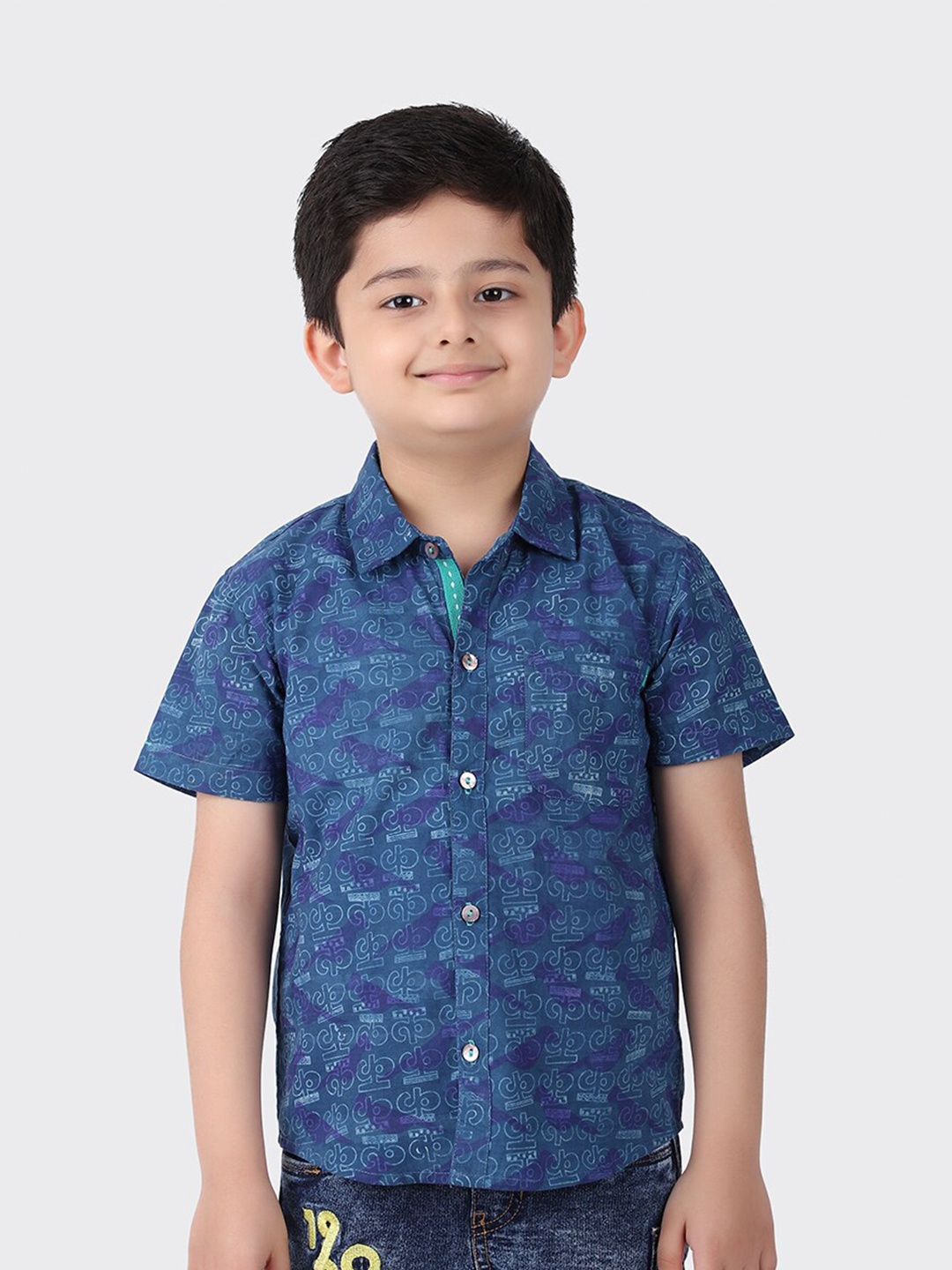 

Fabindia Boys Blue Regular Fit Printed Cotton Cambric Casual Shirt