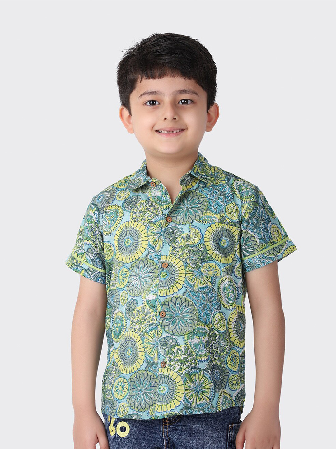 

Fabindia Boys Blue Floral Printed Cotton Casual Shirt