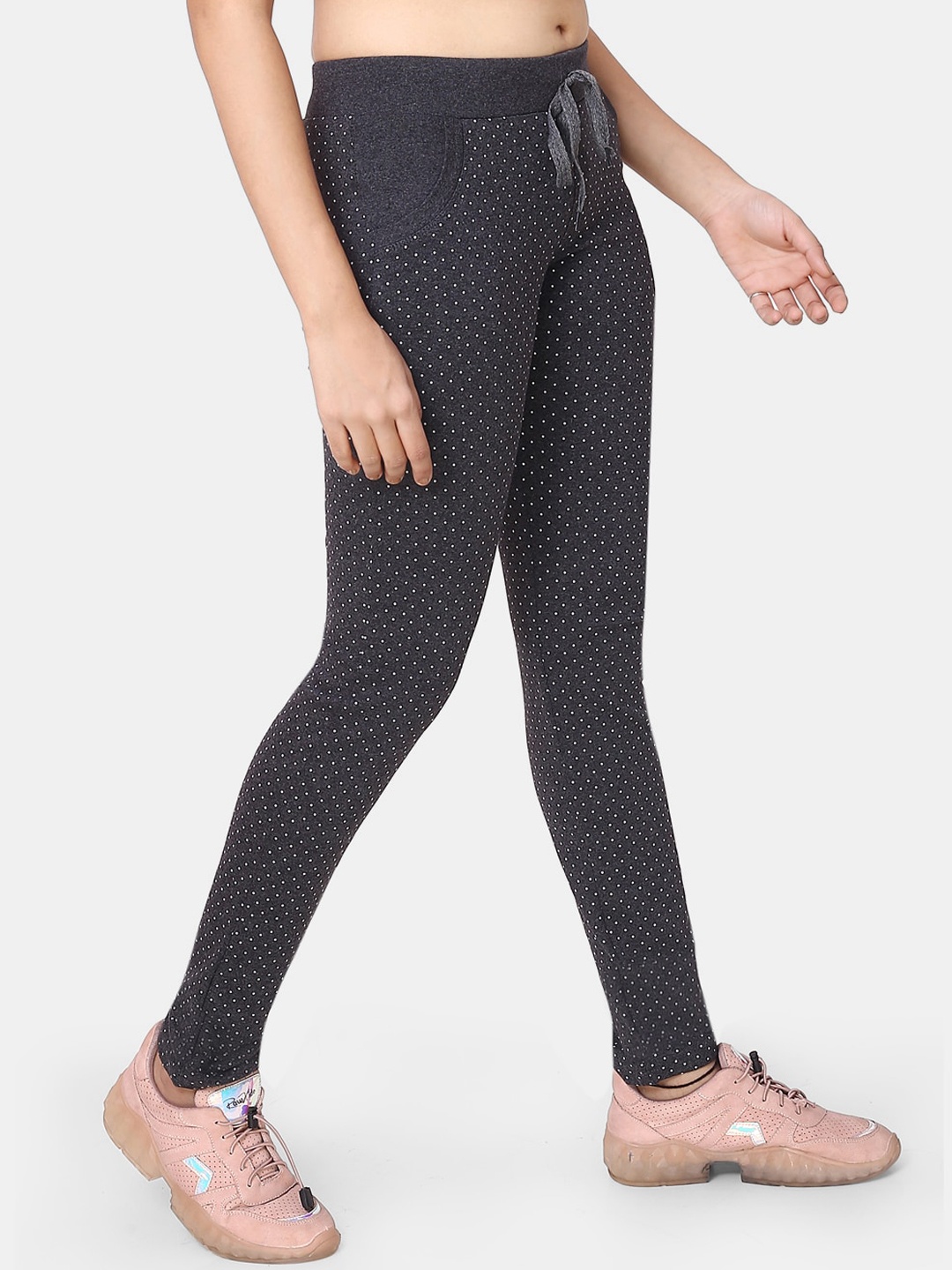 

ZRI Women Grey Slim Fit Printed Cotton Track Pants