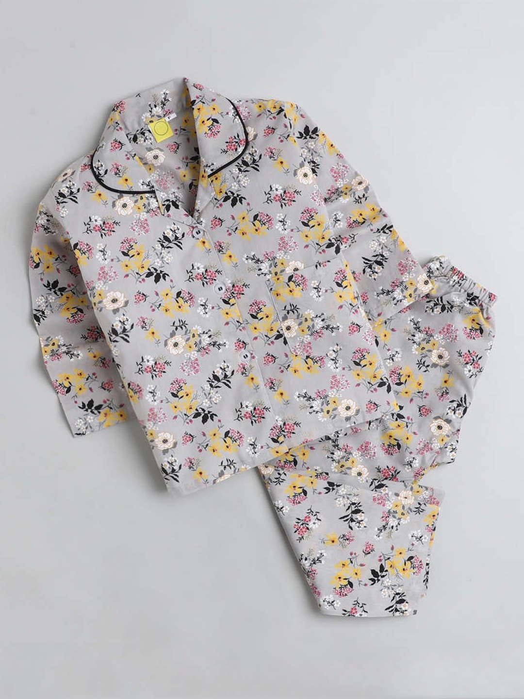 

The Magic Wand Girls Beige & White Floral Printed Night suit