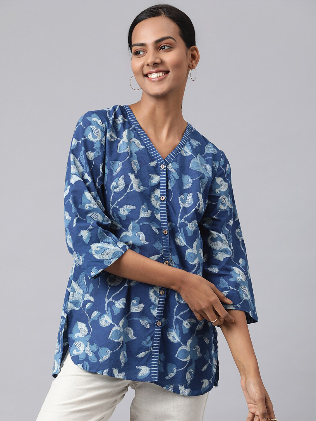 

Fabindia Women Blue Dabu Printed Cotton Tunic