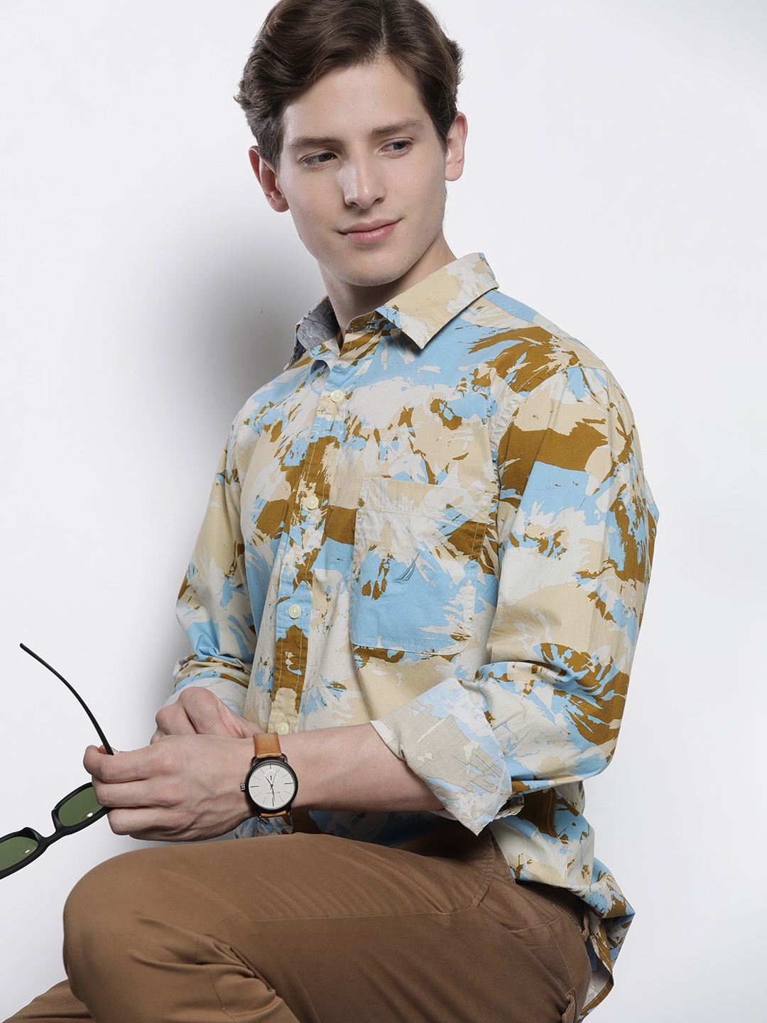 

Nautica Men Beige & Blue Abstract Printed Slim Fit Stretch Casual Shirt
