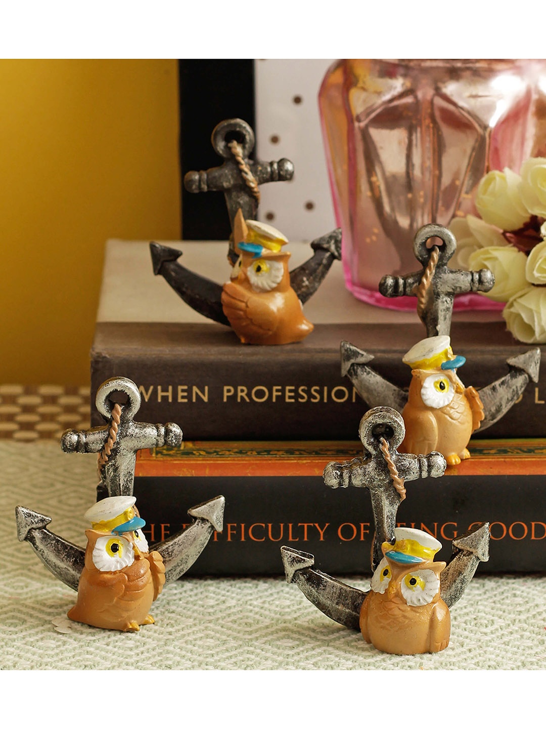 

TIED RIBBONS Set Of 4 Brown Decorative Wall Hanging Owls Showpieces Garden StatueS