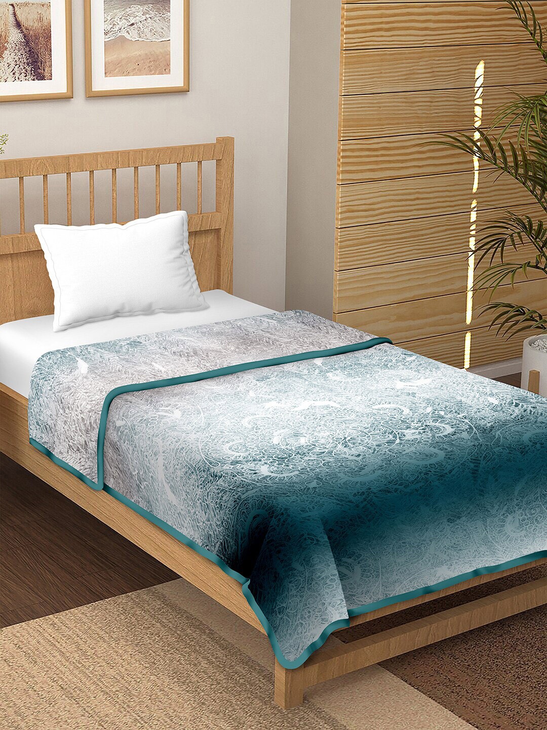 

BELLA CASA Green & White AC Room Single Bed Dohar