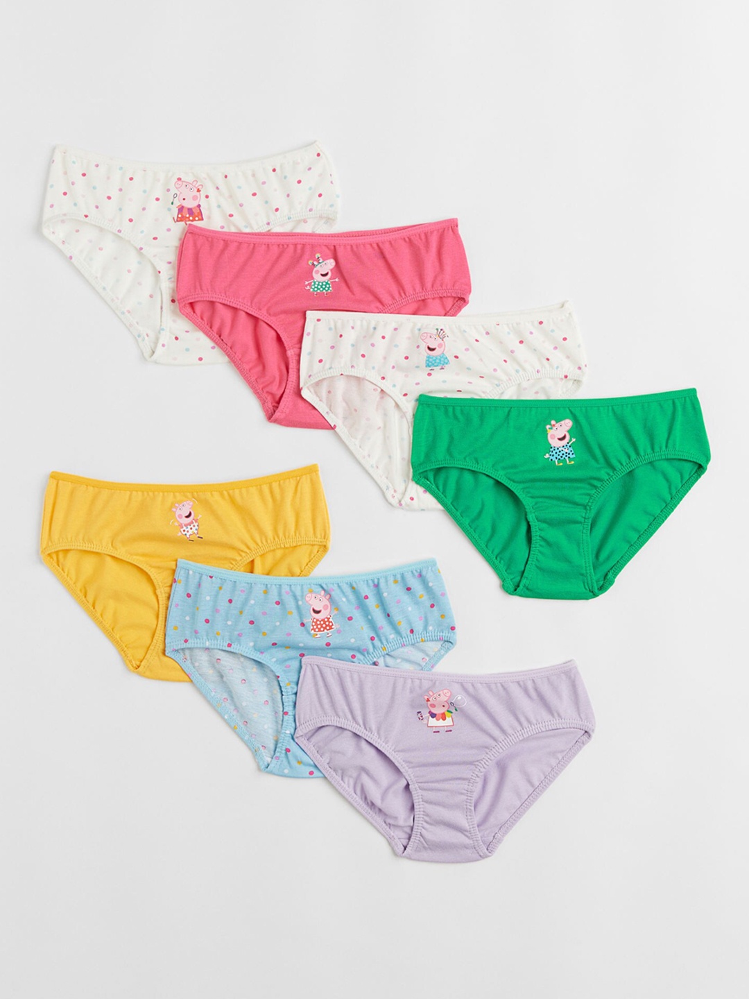 

H&M Girls Pack of 7 Green Solid Cotton Briefs 0686458110