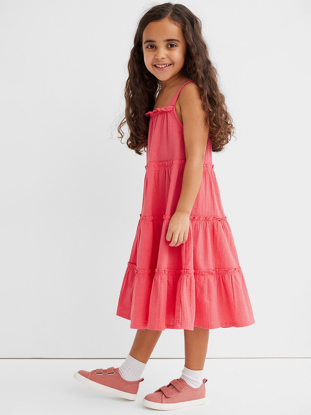 

H&M Girls Pink Solid Pure Cotton Seersucker Dress
