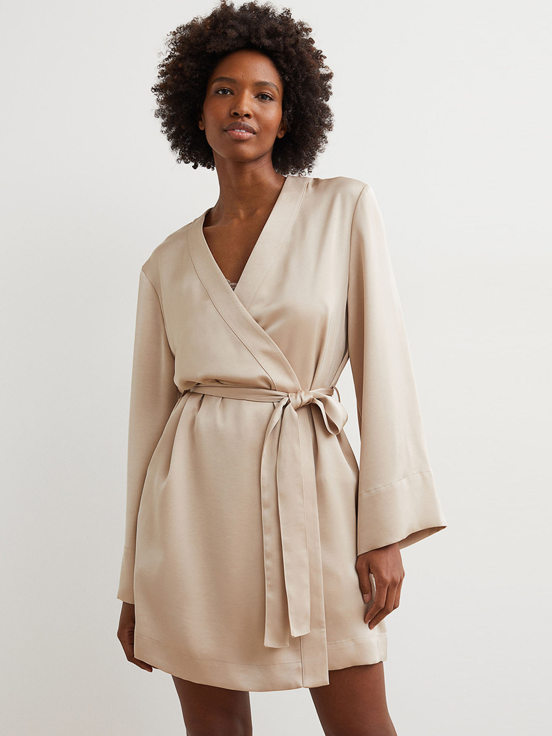 

H&M Beige Satin Dressing Gown