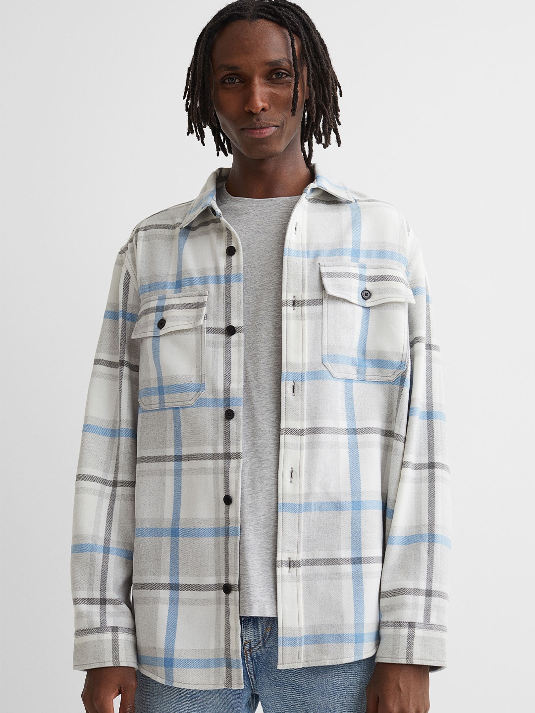 

H&M Men Blue & Grey Checked Twill Overshirt