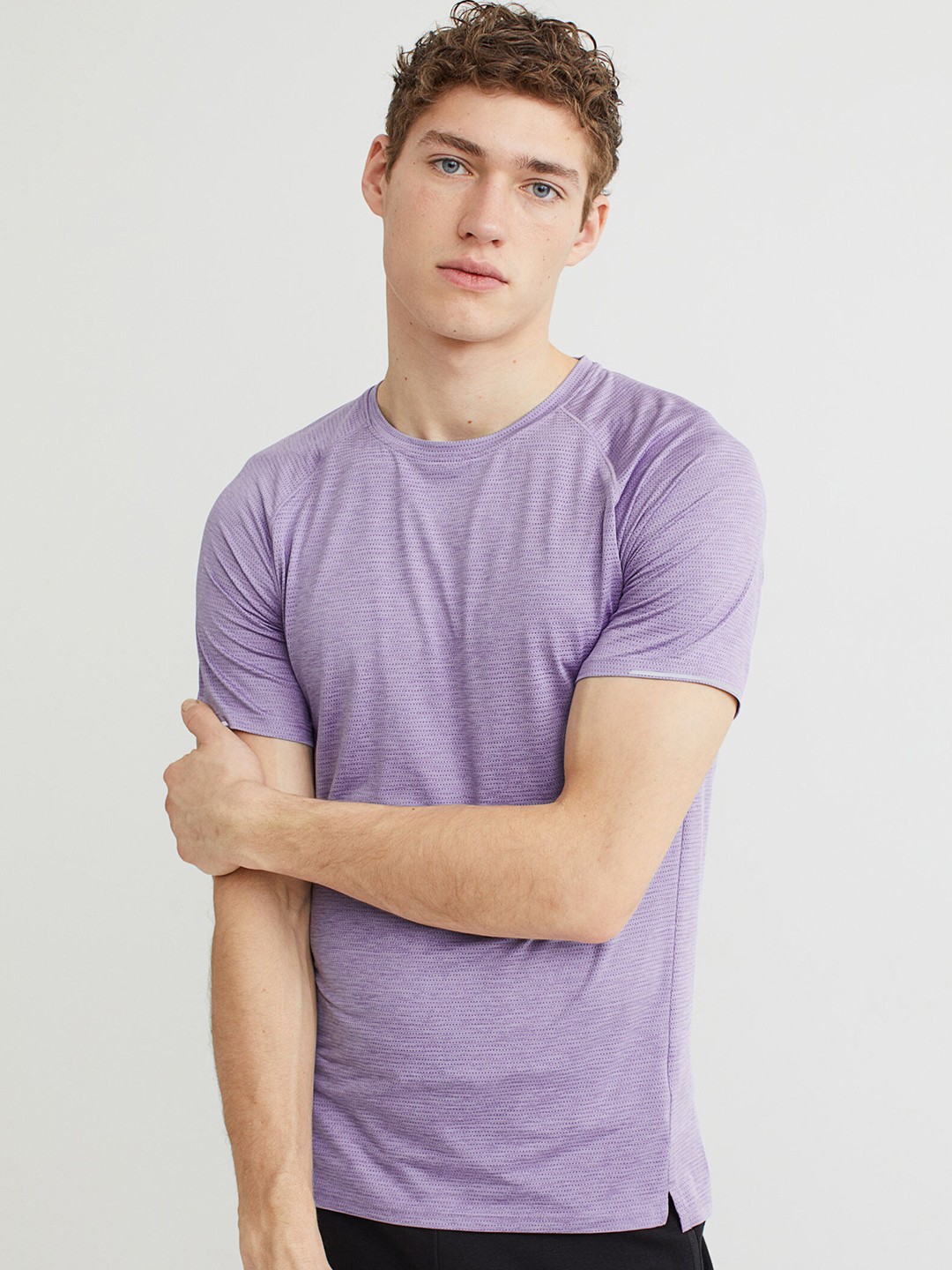 

H&M Men Purple Regular Fit Running top